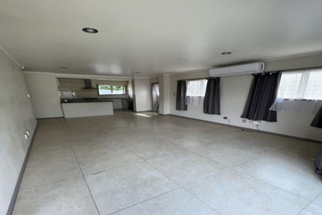 Photo of property in 69 Walworth Avenue, Pakuranga Heights, Auckland, 2010
