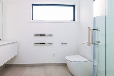 Photo of property in 9 Mokopiko Court, Beach Haven, Auckland, 0626