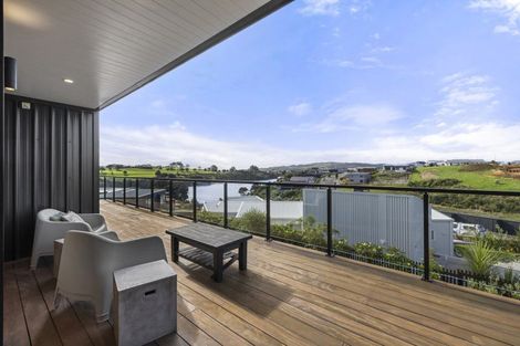 Photo of property in 15 Maataitai Road, Raglan, 3225
