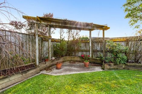 Photo of property in 11 Cleveland Heights, Kelvin Grove, Palmerston North, 4414