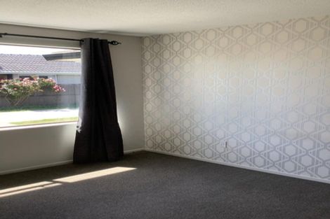 Photo of property in 26 Heathglen Avenue, Parklands, Christchurch, 8083