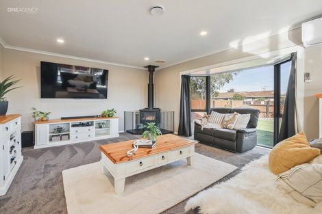 Photo of property in 8 Springmead Place, Hornby, Christchurch, 8042