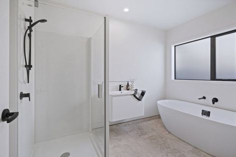 Photo of property in 22 Oneone Street, Cambridge, 3493