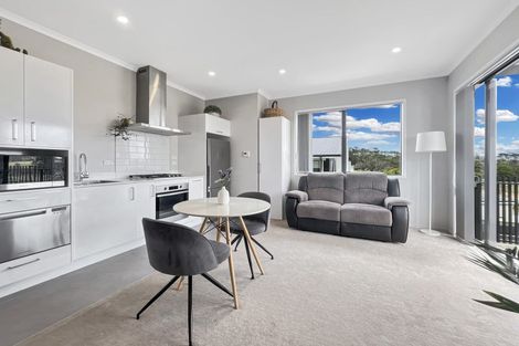 Photo of property in 24 Pukewhero Rise, Westgate, Auckland, 0614