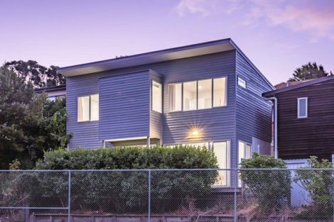 Photo of property in 46u2 Bracken Road, Paparangi, Wellington, 6037