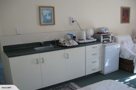 Photo of property in 17r Beech Court, Welcome Bay, Tauranga, 3175