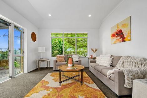 Photo of property in 1 Regents Park Place, Westgate, Auckland, 0614
