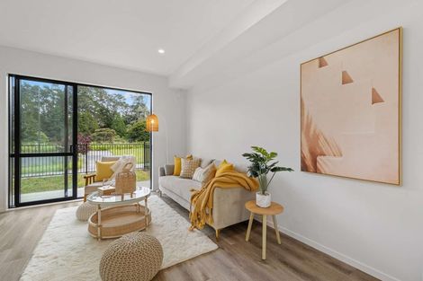 Photo of property in 3 Whawhaki Lane, Kumeu, 0810