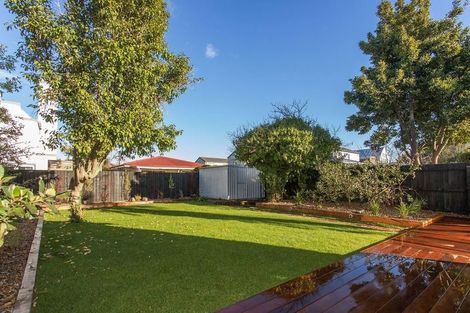 Photo of property in 76 Clare Road, St Albans, Christchurch, 8014