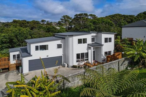 Photo of property in 30 Shah Place, Glen Eden, Auckland, 0602