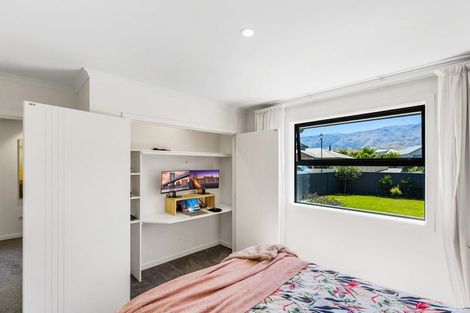 Photo of property in 24 Ethereal Crescent, Mount Pisa, Cromwell, 9383