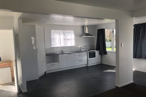 Photo of property in 11 Kotuku Street, Te Atatu Peninsula, Auckland, 0610