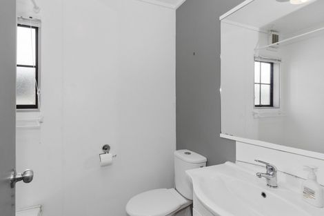 Photo of property in 16a Simpson Road, Papamoa Beach, Papamoa, 3118