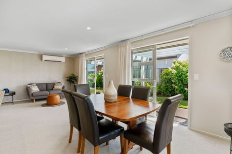 Photo of property in 15 Kara Place, Wharewaka, Taupo, 3330