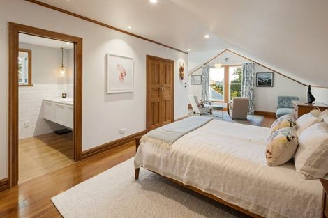 Photo of property in 23 Ruakiwi Road, Hamilton Lake, Hamilton, 3204