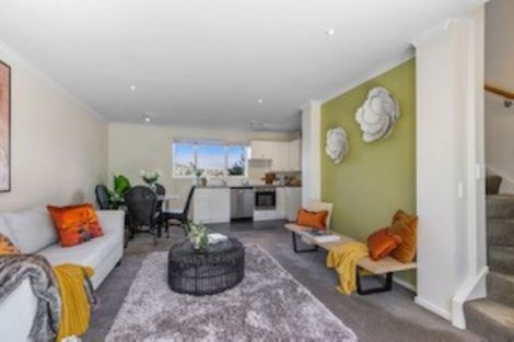 Photo of property in 2/57 Simla Crescent, Khandallah, Wellington, 6035