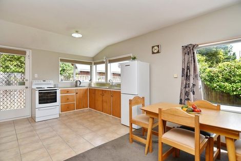 Photo of property in 1/5 Hythe Lane, Saint Martins, Christchurch, 8022