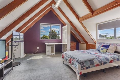 Photo of property in 206 Grimseys Road, Redwood, Christchurch, 8051