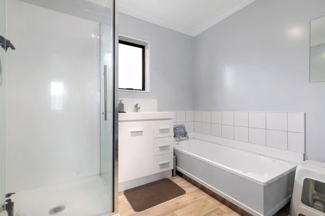 Photo of property in 12c Redditch Place, Papamoa Beach, Papamoa, 3118