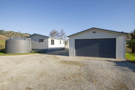 Photo of property in 911 Kanakanaia Road, Whatatutu, Te Karaka, 4091