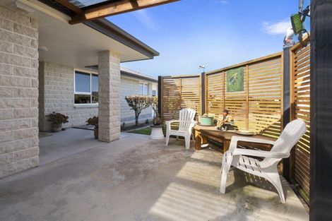 Photo of property in 12 Malthus Place, Foxton Beach, Foxton, 4815