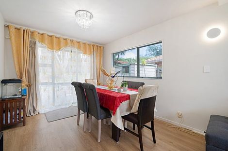 Photo of property in 4 San Ambrosio Rise, Henderson, Auckland, 0612