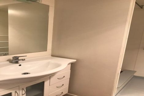 Photo of property in 57 College Road, Northcote, Auckland, 0627