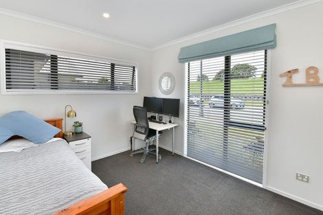 Photo of property in 47 Barcliff Terrace, Gulf Harbour, Whangaparaoa, 0930