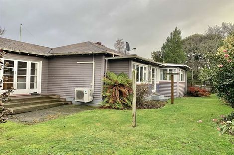 Photo of property in 6 Avonhead Road, Avonhead, Christchurch, 8042