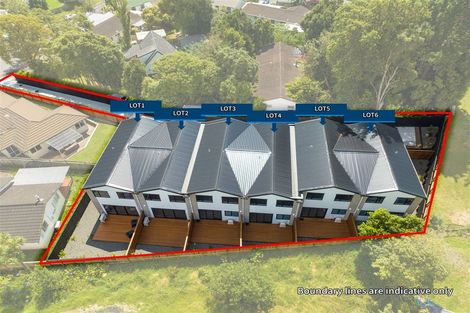 Photo of property in 10a Ballial Place, West Harbour, Auckland, 0618