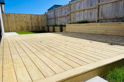 Photo of property in 27 Huringa Road, Karaka, 2113