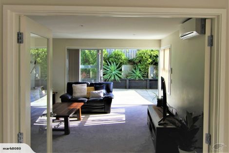 Photo of property in 27a Comber Place, Johnsonville, Wellington, 6037