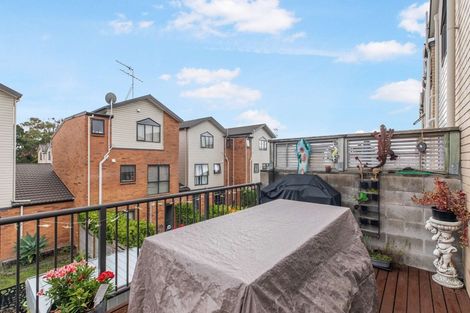 Photo of property in St Claire Village, 11/172 Mcleod Road, Te Atatu South, Auckland, 0610