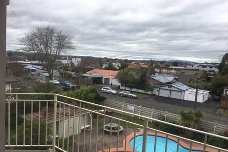 Photo of property in 11/10u Hunter Street, Hamilton Lake, Hamilton, 3204