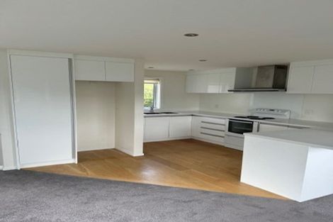 Photo of property in 12 Miles Crescent, Newlands, Wellington, 6037