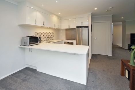 Photo of property in 13u2 Crosher Place, Silverdale, Hamilton, 3216