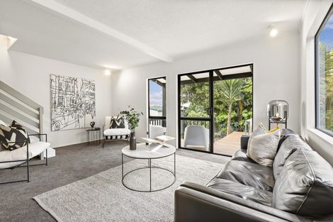 Photo of property in 2/66a Birkdale Road, Birkdale, Auckland, 0626