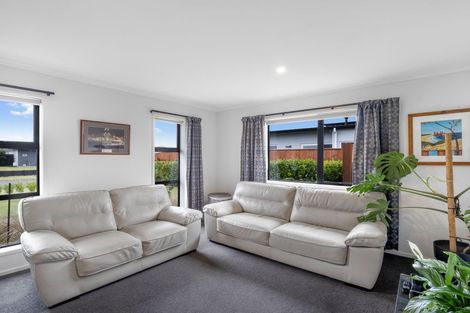 Photo of property in 20 Magnolia Crescent, Tawhero, Whanganui, 4501