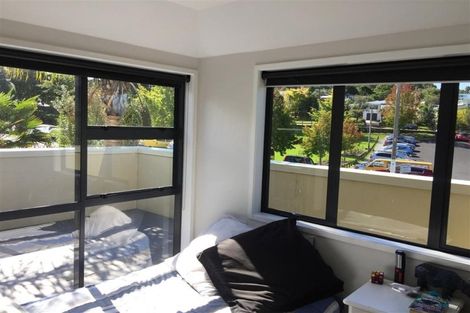 Photo of property in 40 Lyons Avenue, Murrays Bay, Auckland, 0630