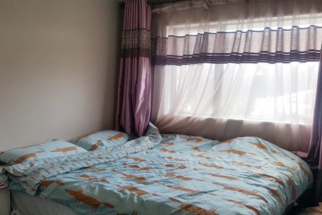 Photo of property in 12 The Runway, Wigram, Christchurch, 8042