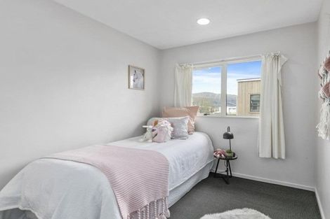 Photo of property in 3/8 Waldie Grove, Avalon, Lower Hutt, 5011