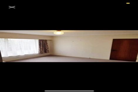 Photo of property in 100 Churton Drive, Churton Park, Wellington, 6037