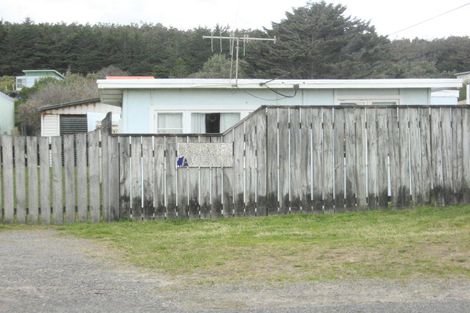 Photo of property in 170 Park Avenue, Waitarere Beach, Levin, 5510