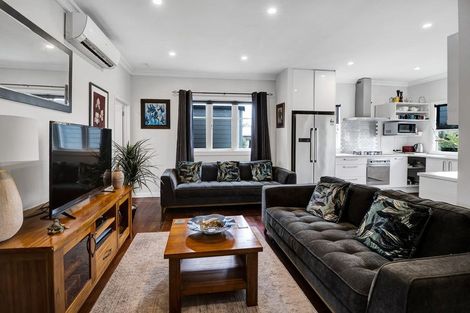 Photo of property in 43 Seyton Street, Stratford, 4332