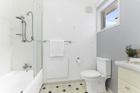 Photo of property in 1 La Salle Drive, Westown, New Plymouth, 4310