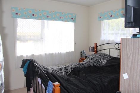 Photo of property in 375 Hobsonville Road, Hobsonville, Auckland, 0618