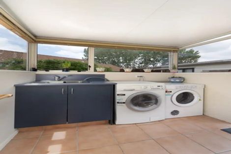 Photo of property in 7 Kenwick Place, Burswood, Auckland, 2013