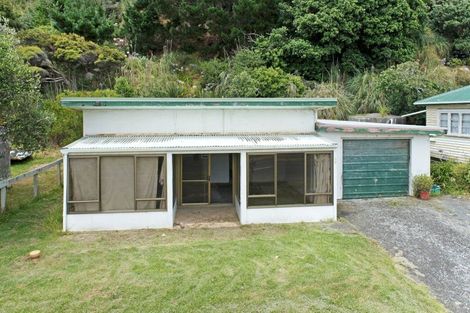 Photo of property in 193 Maunsell Road, Port Waikato, Tuakau, 2695