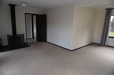 Photo of property in 16 Baltimore Place, Forrest Hill, Auckland, 0620