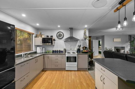 Photo of property in 39b Gemstone Drive, Birchville, Upper Hutt, 5018